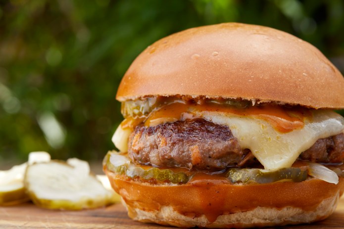 Millins Burger - 2_CLOSE