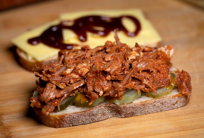 Pulled-Pork-Sandwich---Build-Hero